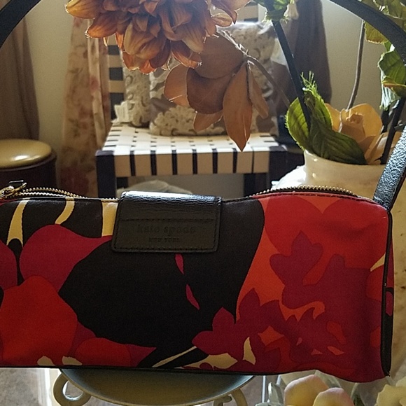 Purse - Picture 2 of 3